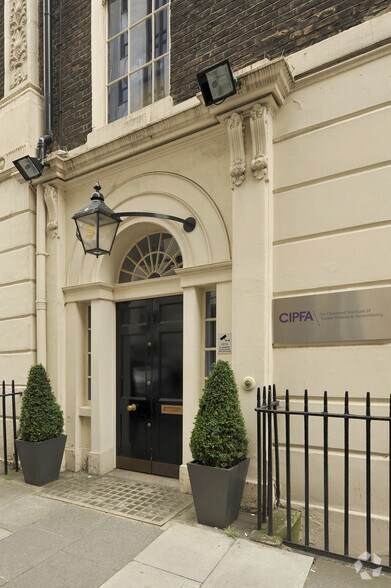 1-3 Robert St, Londres à louer - Photo du bâtiment - Image 2 de 3