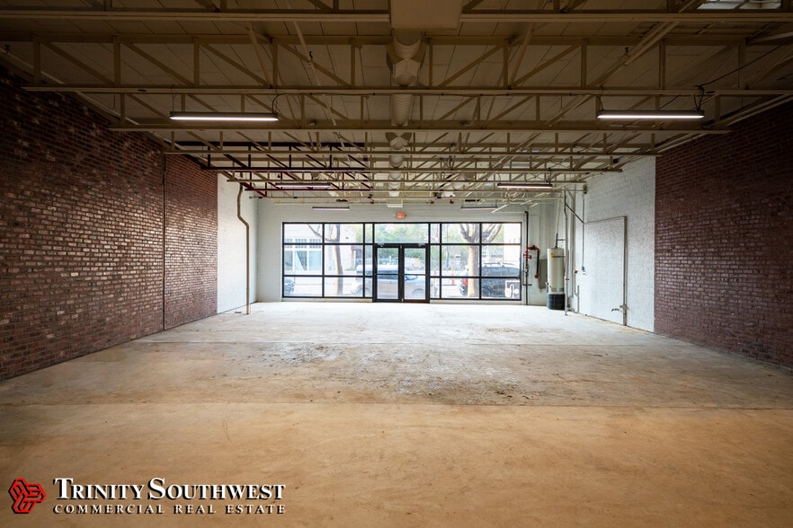 3012 Commerce St, Dallas, TX for sale - Building Photo - Image 3 of 7