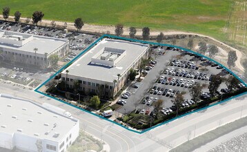 27240 W Turnberry Ln, Valencia, CA - Aerial  map view - Image1