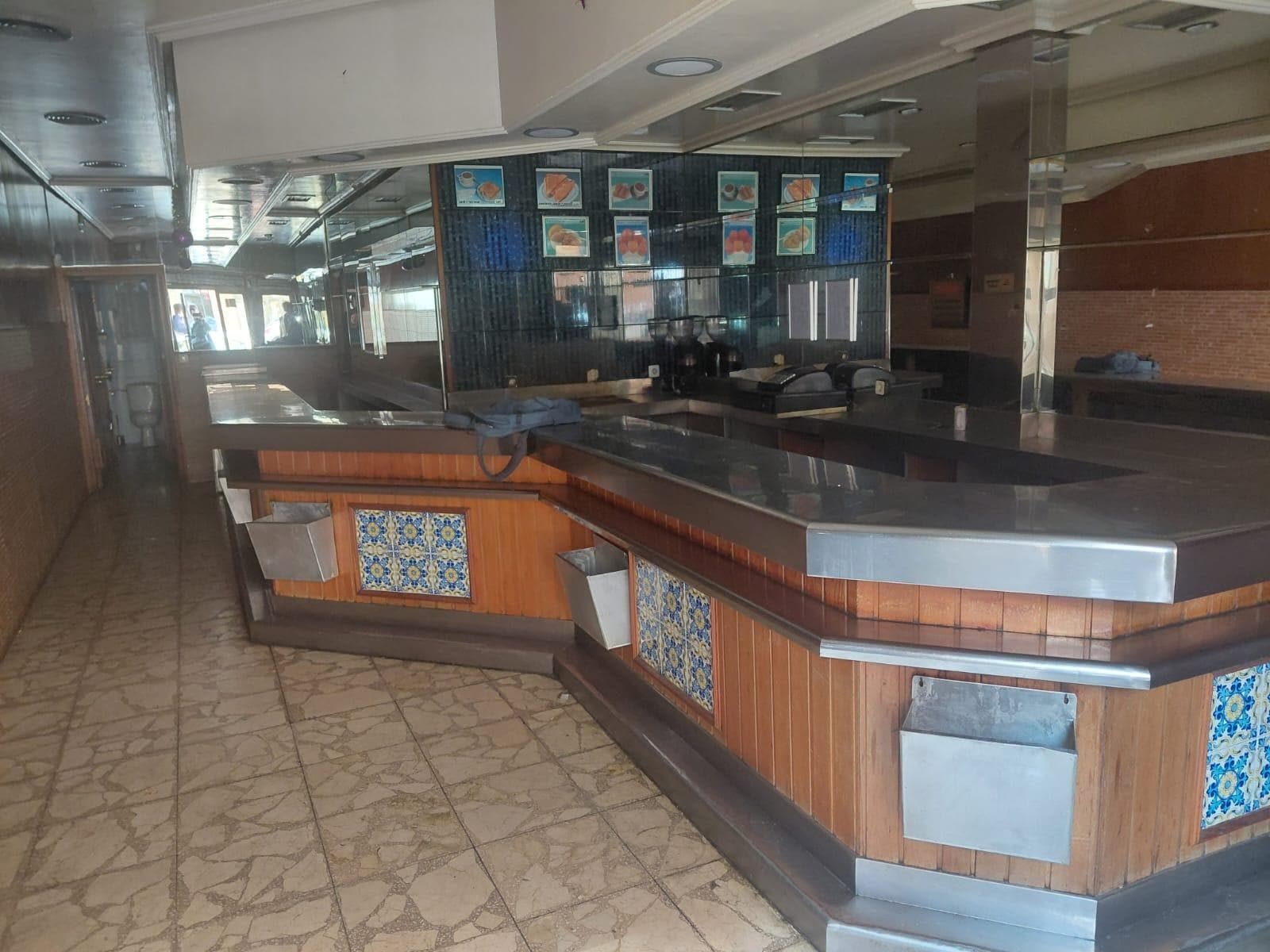 Multifamily in Madrid, Madrid for sale Interior Photo- Image 1 of 5