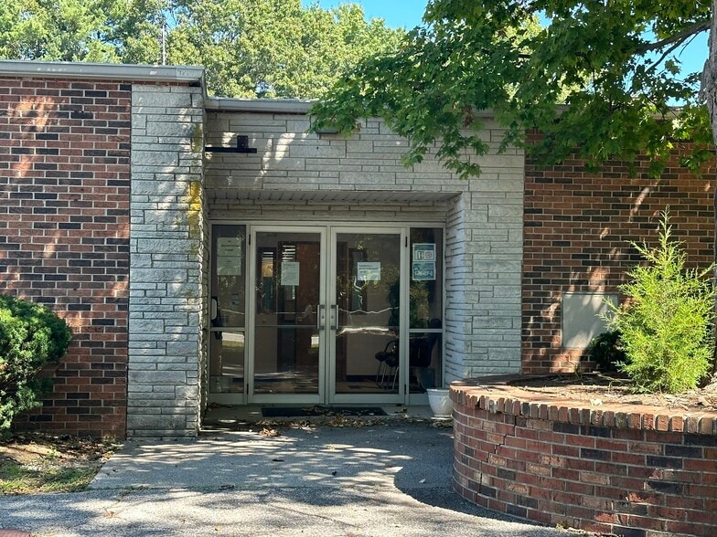 6745 Johnson Rd, Michigan City, IN for lease - Building Photo - Image 2 of 16