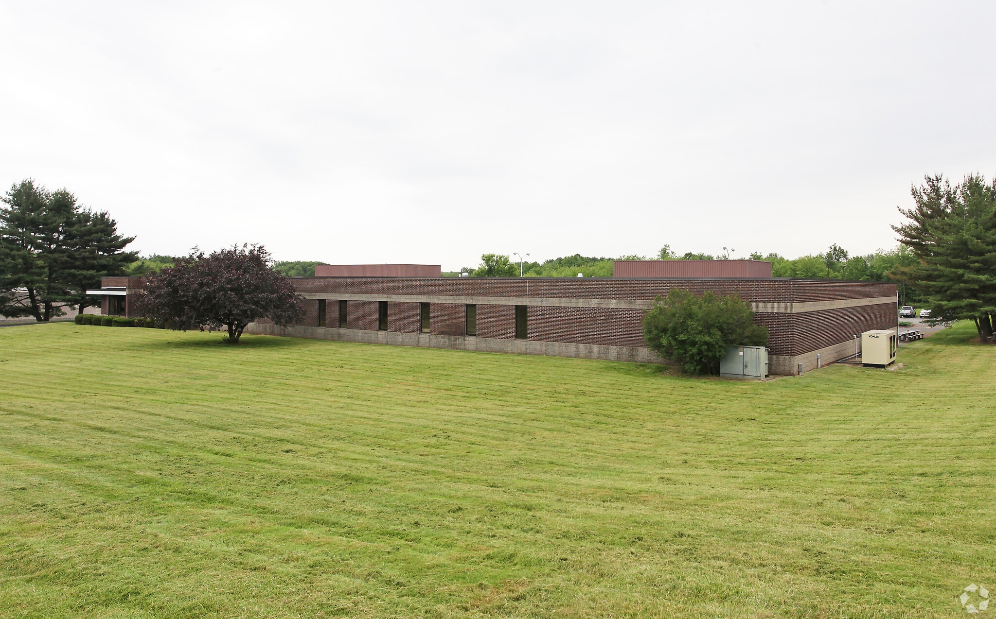 6 Craftsman Rd, East Windsor, CT for sale Primary Photo- Image 1 of 3