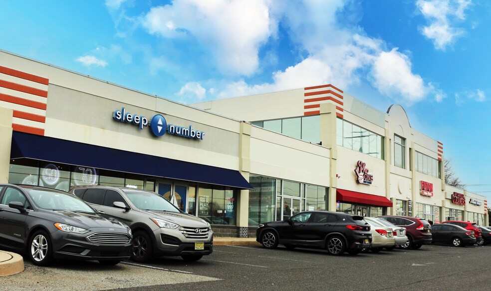 171-185 Route 1, Metuchen, NJ à louer - Photo du bâtiment - Image 3 de 6