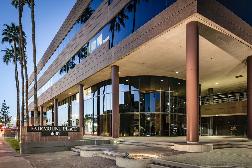 4001 N 3rd St, Phoenix, AZ à louer - Photo du bâtiment - Image 2 de 14