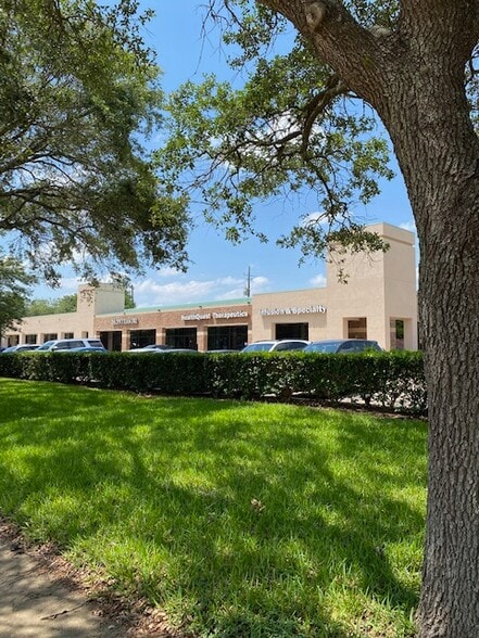 2600 Cordes Dr, Sugar Land, TX for sale - Building Photo - Image 3 of 8