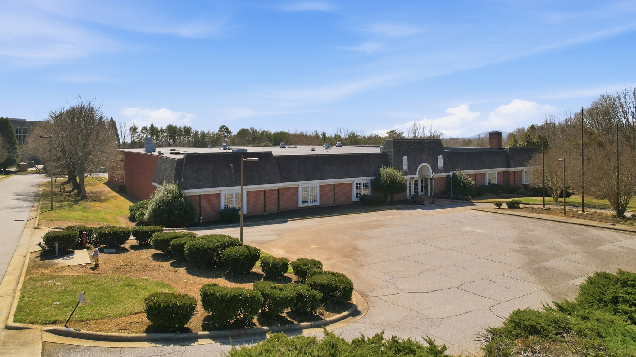 1100 11th Ave Blvd SE, Hickory, NC à louer Photo principale- Image 1 de 17