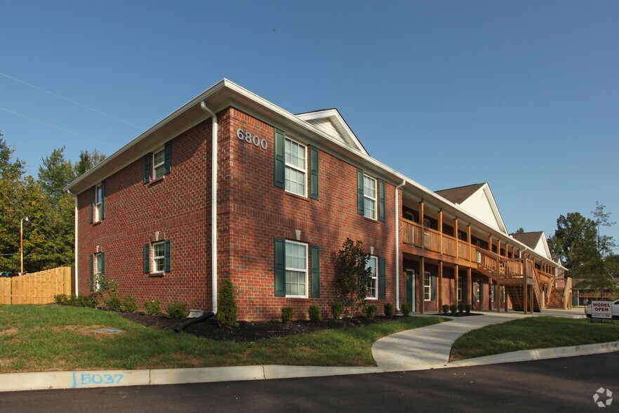 6800 Crawford Crossing Pl, Louisville, KY à vendre - Photo principale - Image 1 de 11