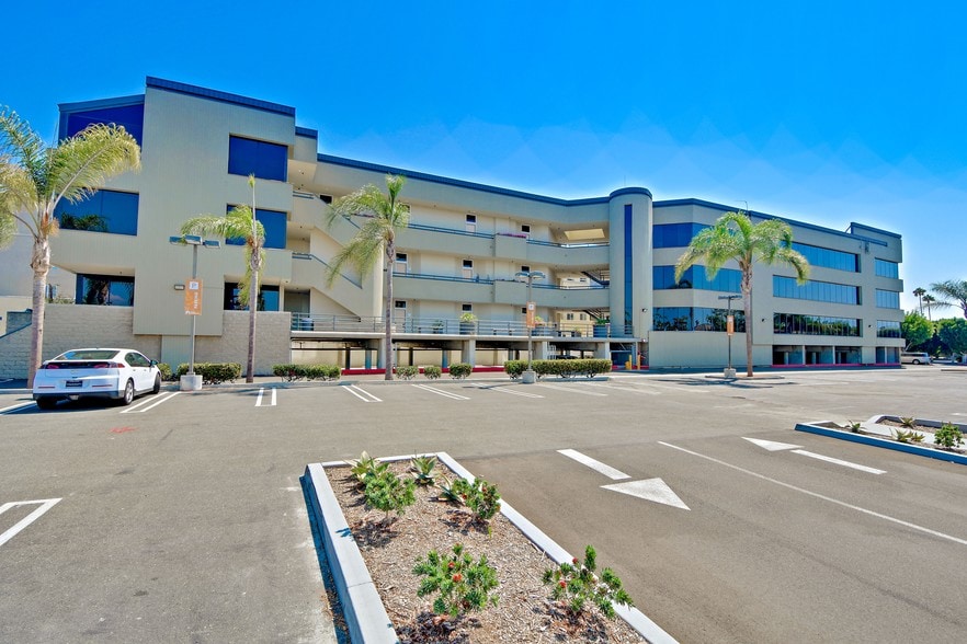 18141 Beach Blvd, Huntington Beach, CA for lease - Building Photo - Image 3 of 10