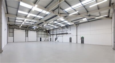 649 River Gdns, Feltham à louer Photo intérieure- Image 1 de 1