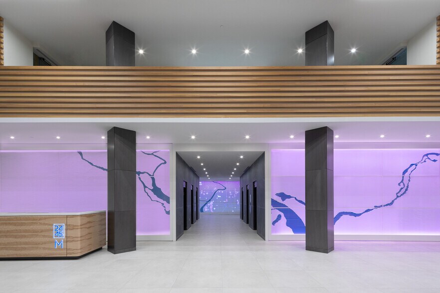 2445 M St NW, Washington, DC à louer - Hall d’entrée - Image 1 de 13