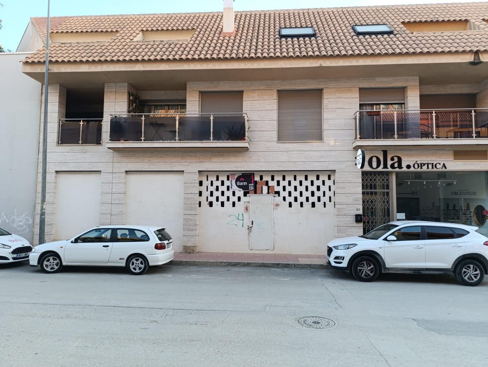 Camilo Jose, 16, Archena, Murcia for lease Building Photo- Image 1 of 12