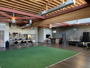 4610 Valley Blvd, Los Angeles, CA for lease Interior Photo- Image 2 of 7