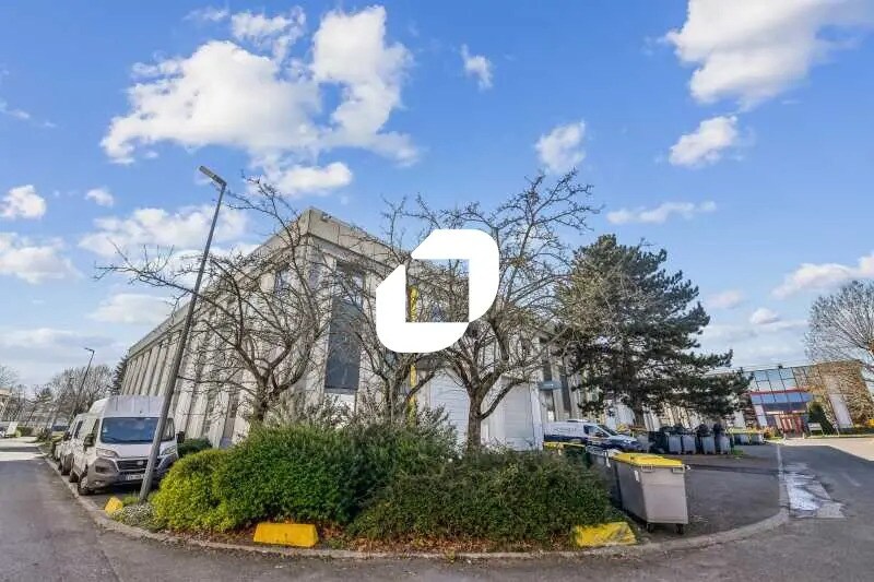 Flex in Gennevilliers for lease - Building Photo - Image 2 of 10