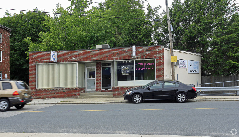 209-211 Albion St, Wakefield, MA à louer - Photo principale - Image 1 de 2