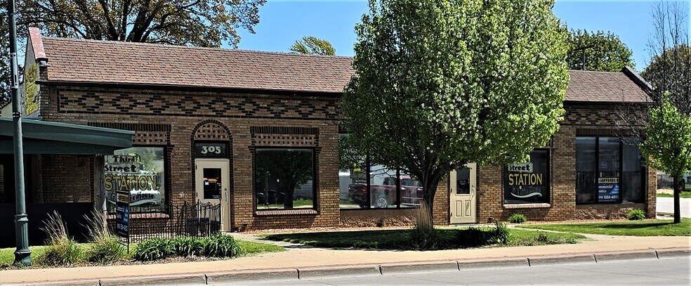 305 S Mable St, Pinconning, MI à vendre - Photo du bâtiment - Image 2 de 10