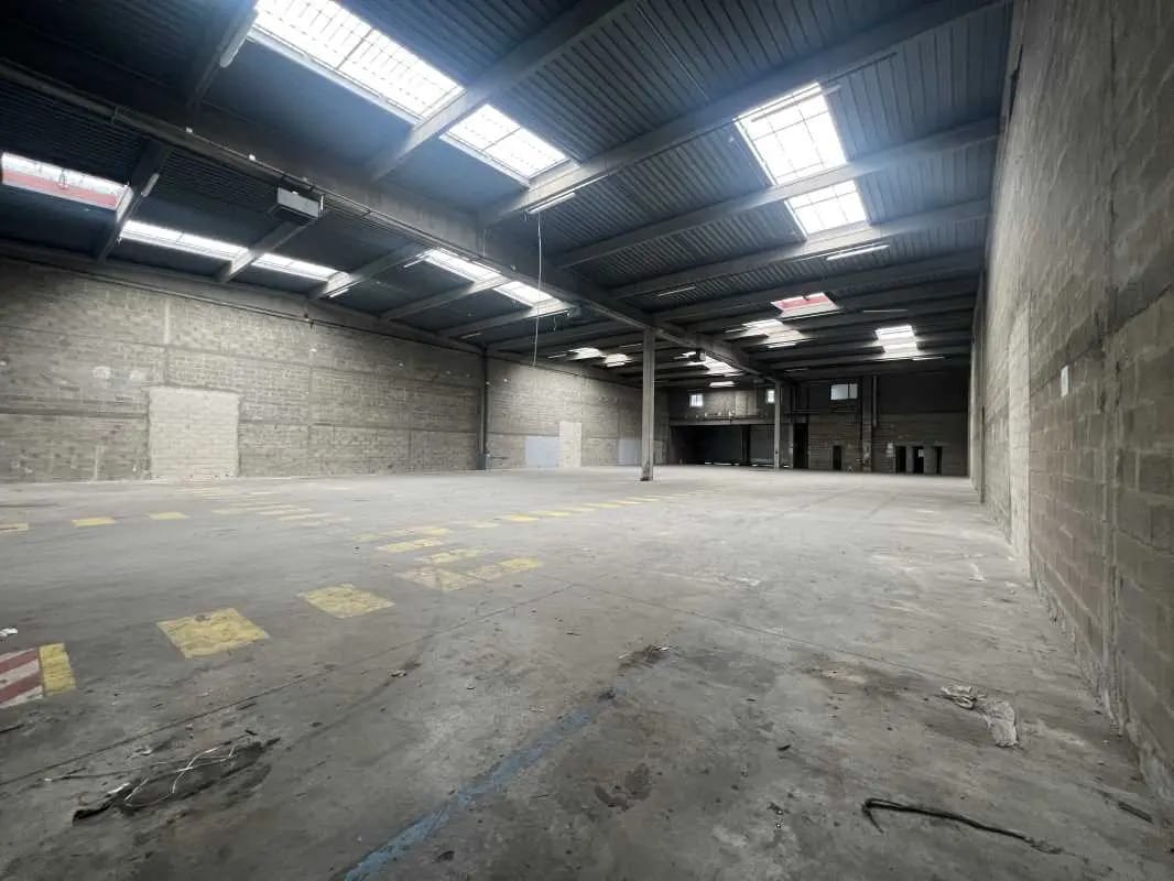 12 Rue Robert Moinon, Goussainville for lease Building Photo- Image 1 of 4