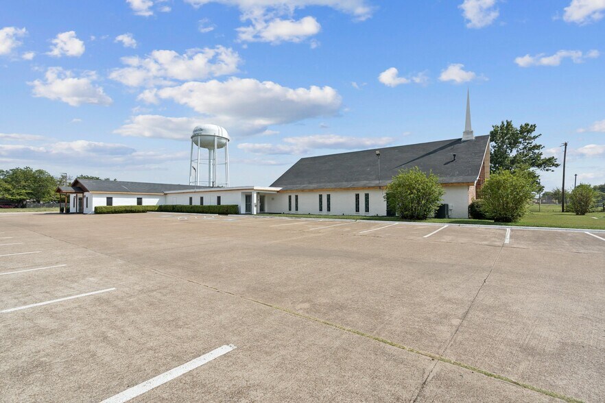 200 Carr Ln, Duncanville, TX à vendre - Photo du bâtiment - Image 3 de 21