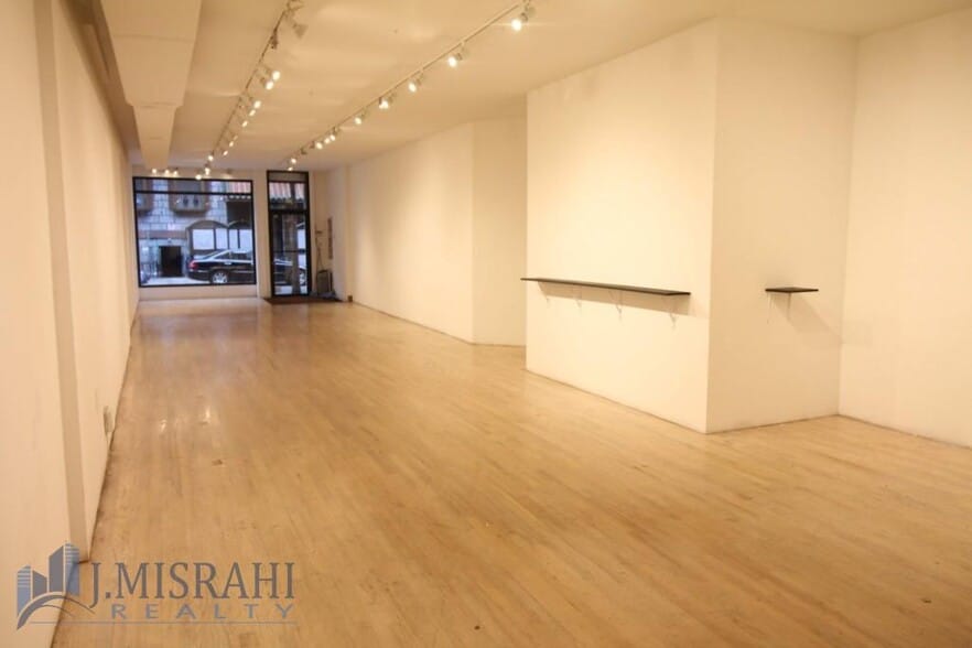 98 Orchard St, New York, NY for lease - Interior Photo - Image 3 of 10