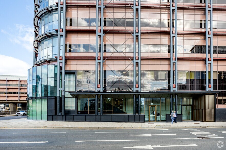 300 Bath St, Glasgow à louer - Photo du bâtiment - Image 2 de 25