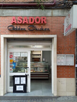 Plus de détails pour Multi-résidentiel à vendre