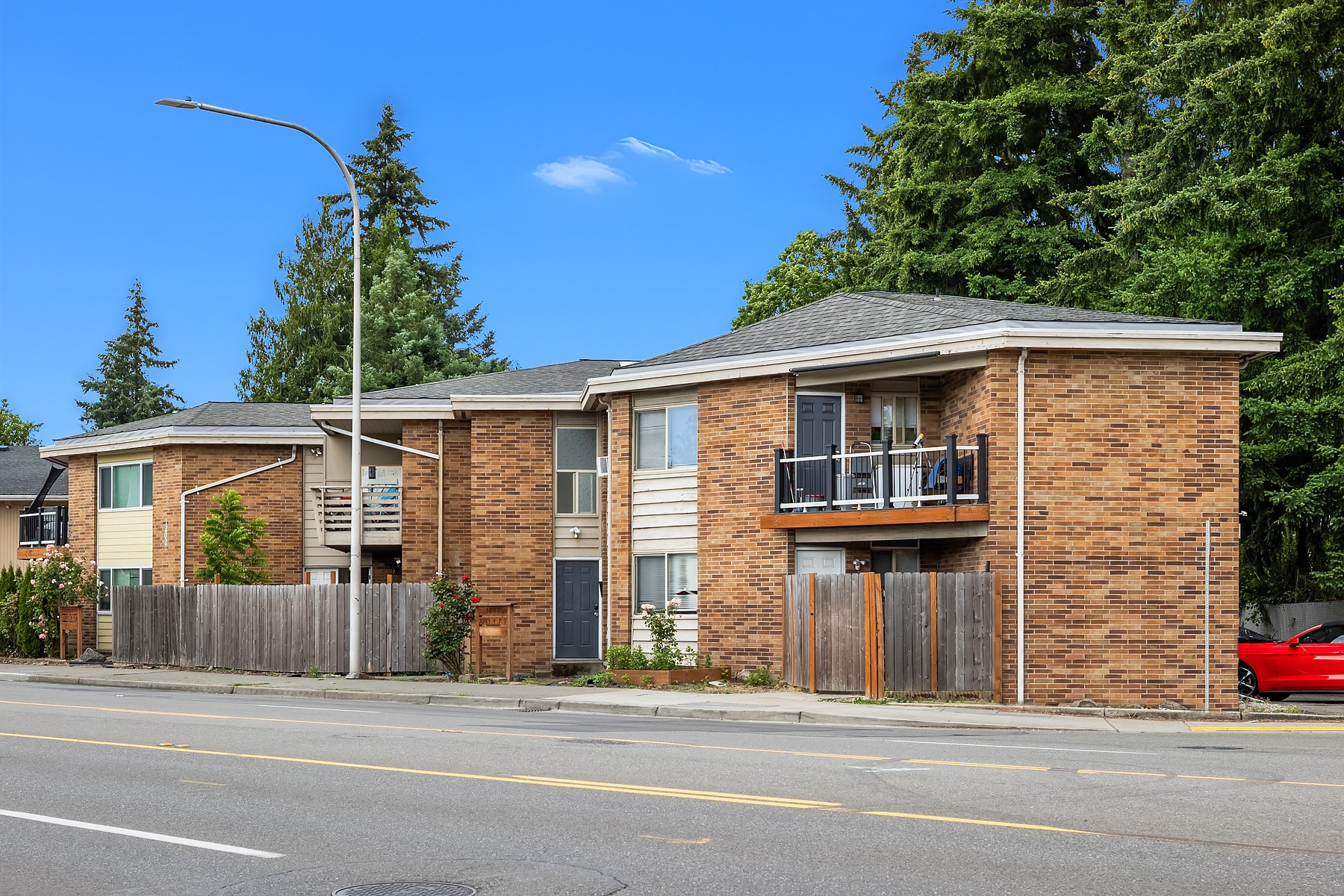 Brickwood & Melbourne portfolio of 2 properties for sale on LoopNet.ca Building Photo- Image 1 of 27