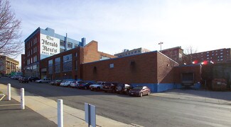 Plus de détails pour 207 Pocasset St, Fall River, MA - Bureau à louer