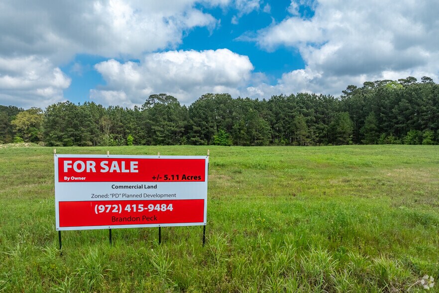3330 NE Stallings Dr, Nacogdoches, TX à vendre - Photo du bâtiment - Image 2 de 4