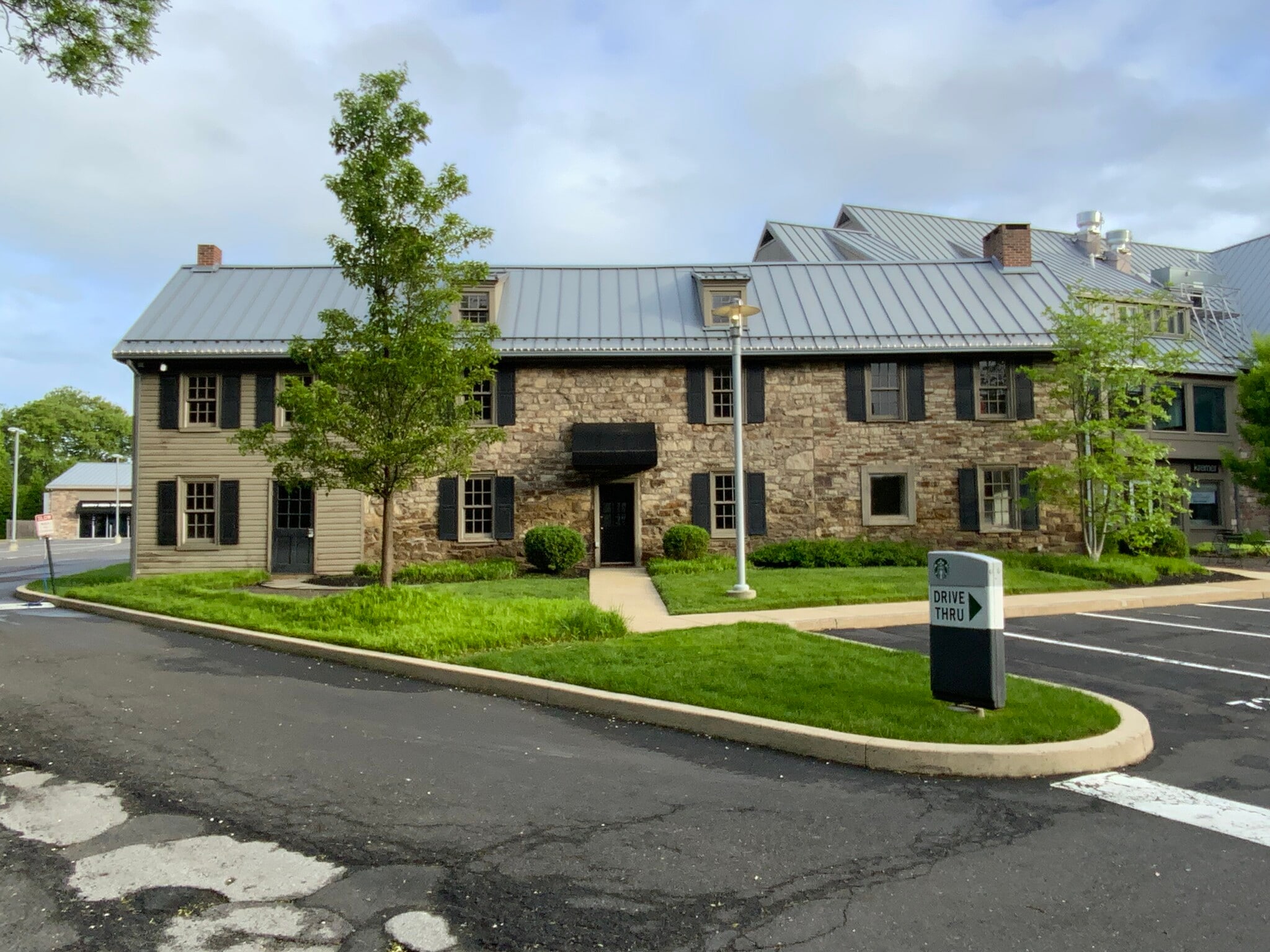 301-307 Horsham Rd, Horsham Township, PA for lease Building Photo- Image 1 of 1