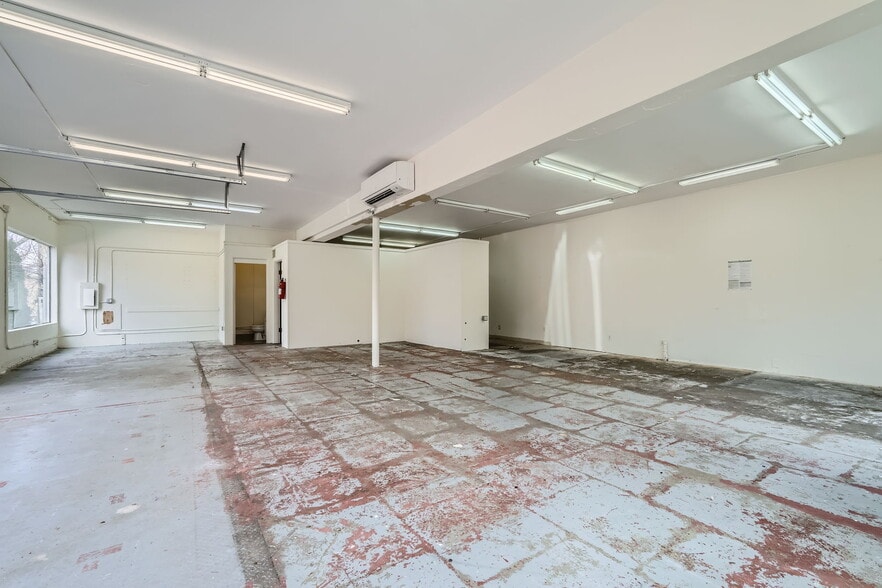 8310-8318 8th Ave NW, Seattle, WA à louer - Photo du bâtiment - Image 2 de 23