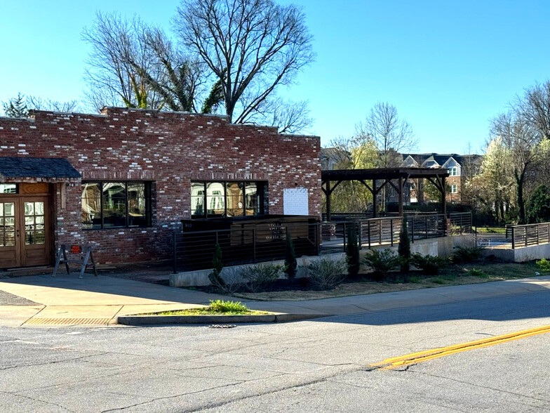 101-103 S Hudson St, Greenville, SC for sale - Building Photo - Image 1 of 3