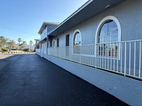 2421 Shreve St, Punta Gorda, FL for lease Building Photo- Image 2 of 2