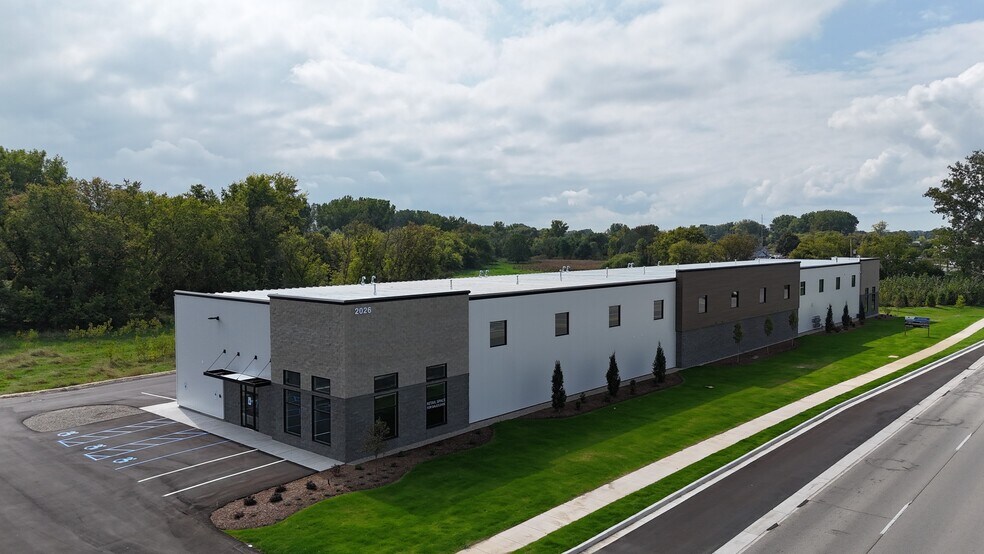 2026 Port Sheldon St, Georgetown Township, MI à vendre - Photo du bâtiment - Image 2 de 4