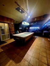 17751 Saticoy St, Reseda, CA for lease Building Photo- Image 2 of 8