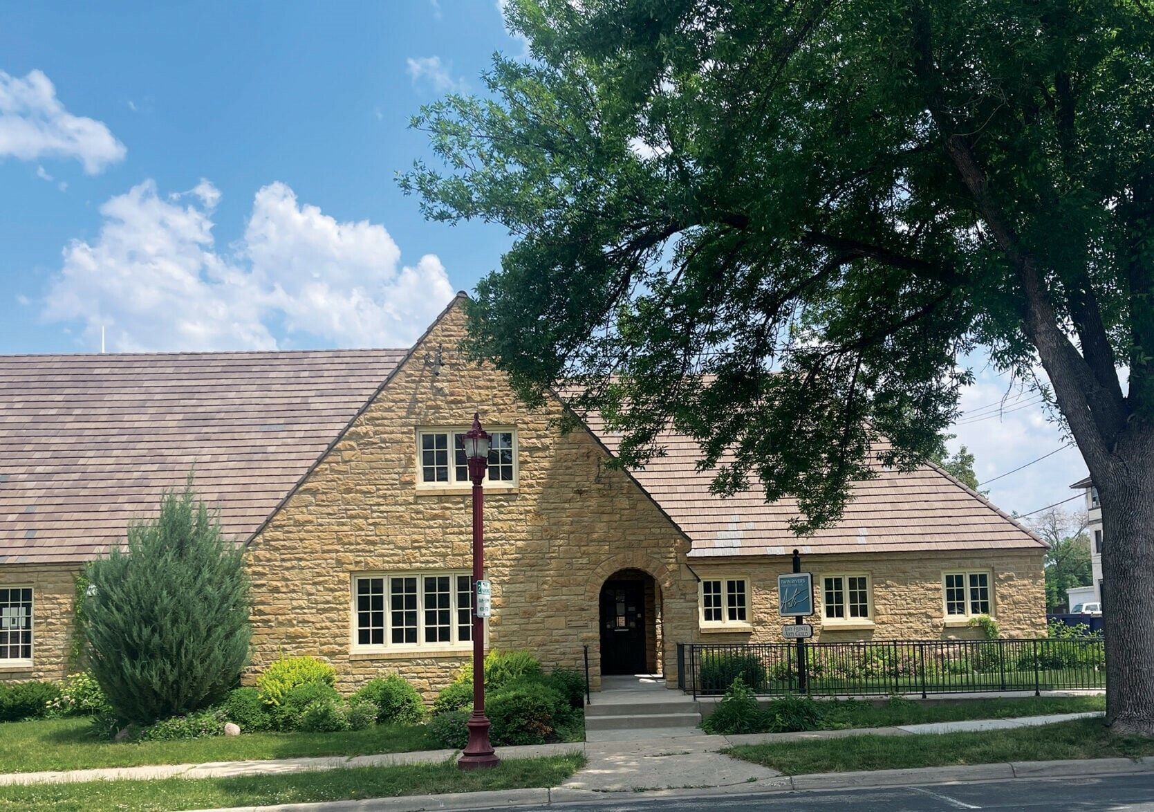 523 S 2nd St, Mankato, MN à louer Photo principale- Image 1 de 4