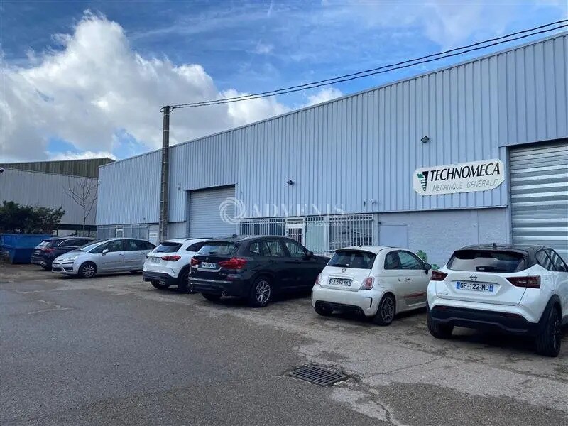 Flex dans Chassieu à louer Photo du bâtiment- Image 1 de 3