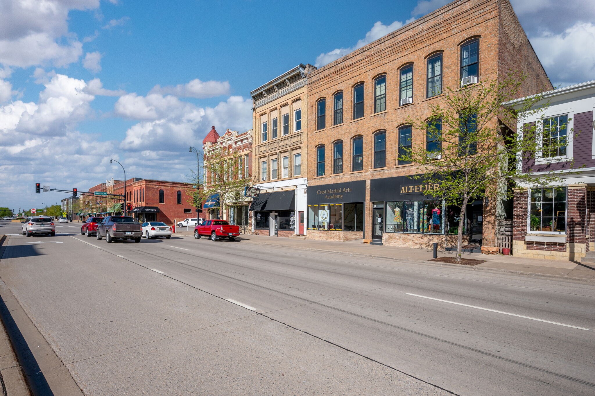 216-218 S Minnesota Ave, Saint Peter, MN à vendre Photo du bâtiment- Image 1 de 55