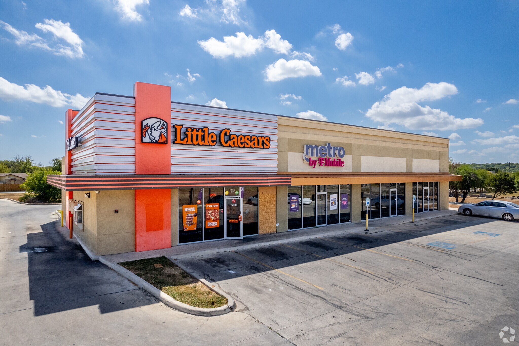 9204 Schaefer Rd, Converse, TX for lease Building Photo- Image 1 of 6