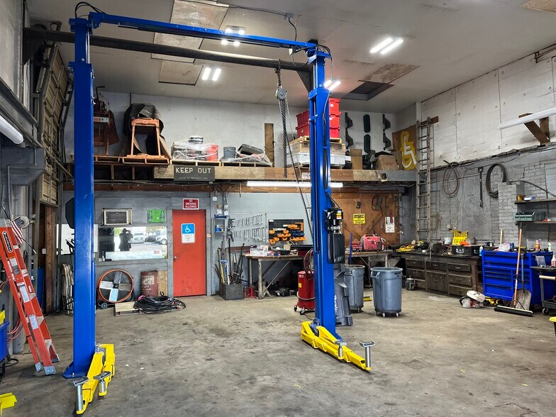 19 NW 16th St, Oklahoma City, OK à vendre - Photo intérieure - Image 3 de 5