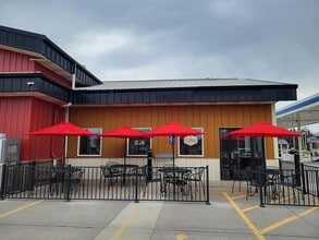 620 Dutch Lake Dr, Howard Lake, MN for lease Building Photo- Image 1 of 16