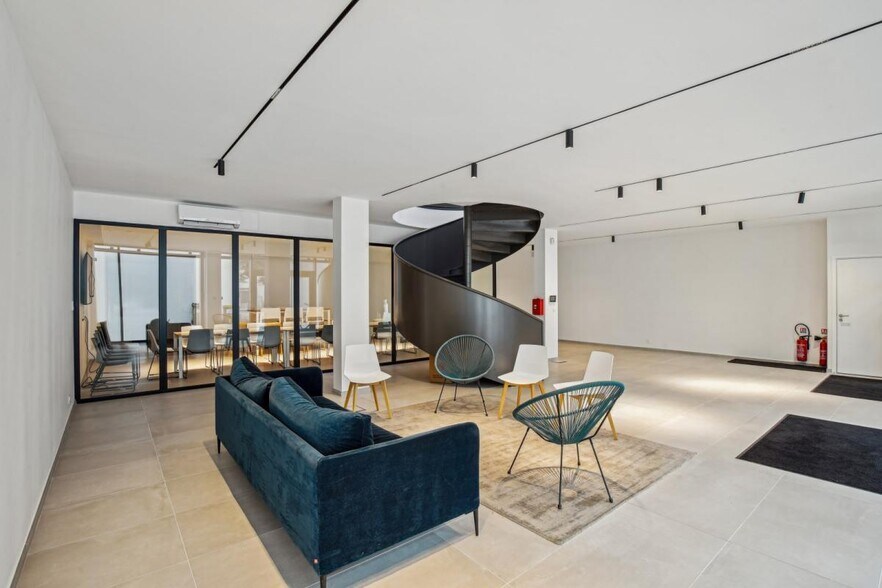 Bureau dans Courbevoie à vendre - Photo intérieure - Image 2 de 12
