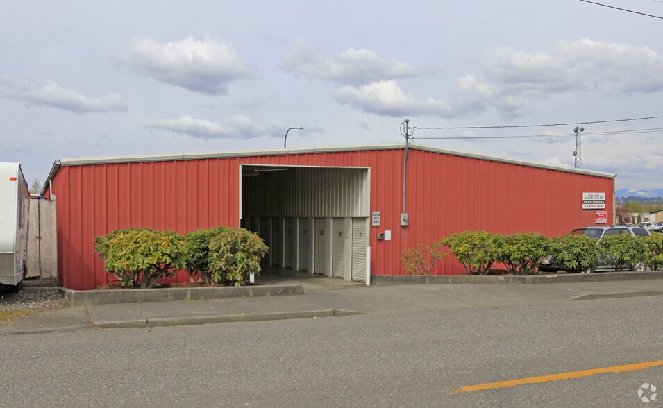 1530 E Marine View Dr, Everett, WA à vendre - Photo du bâtiment - Image 2 de 2