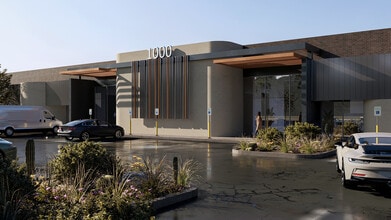 1000 S Priest Dr, Tempe, AZ for lease Building Photo- Image 2 of 5