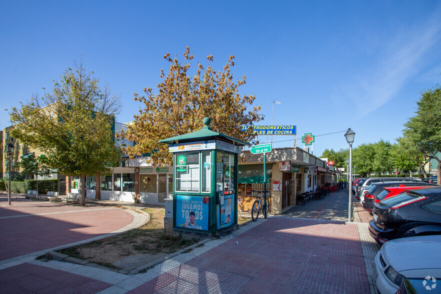 Calle Francisco de Goya, 8, Mejorada del Campo, Madrid à vendre - Photo du bâtiment - Image 2 de 3