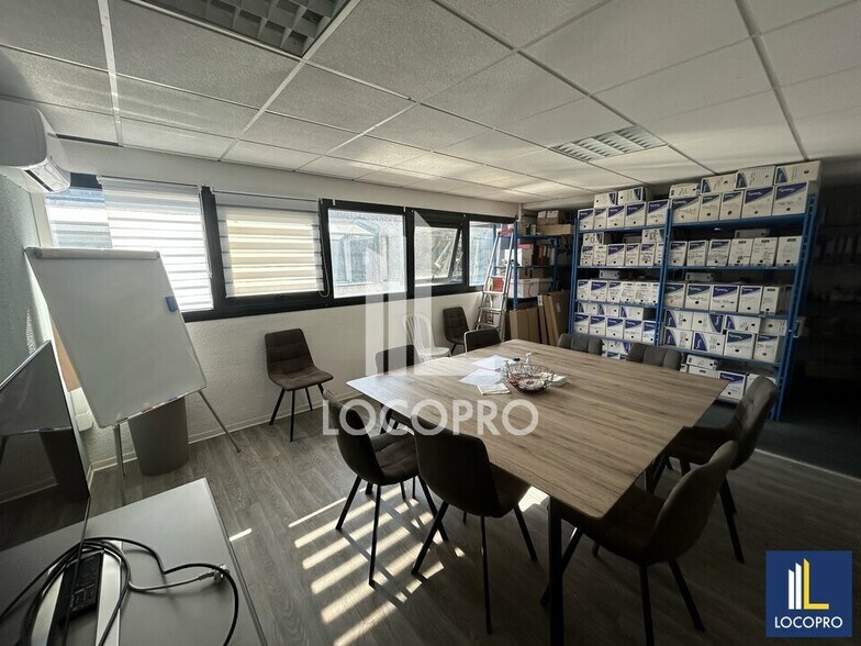 Office in Villeneuve-Loubet for sale - Building Photo - Image 1 of 14