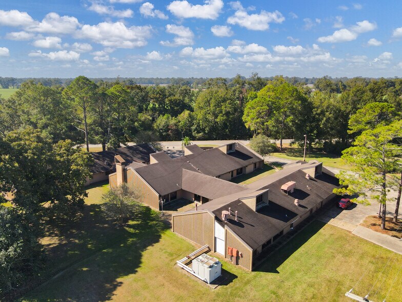 9297 Highway 979, Livonia, LA à vendre - Photo du bâtiment - Image 2 de 20