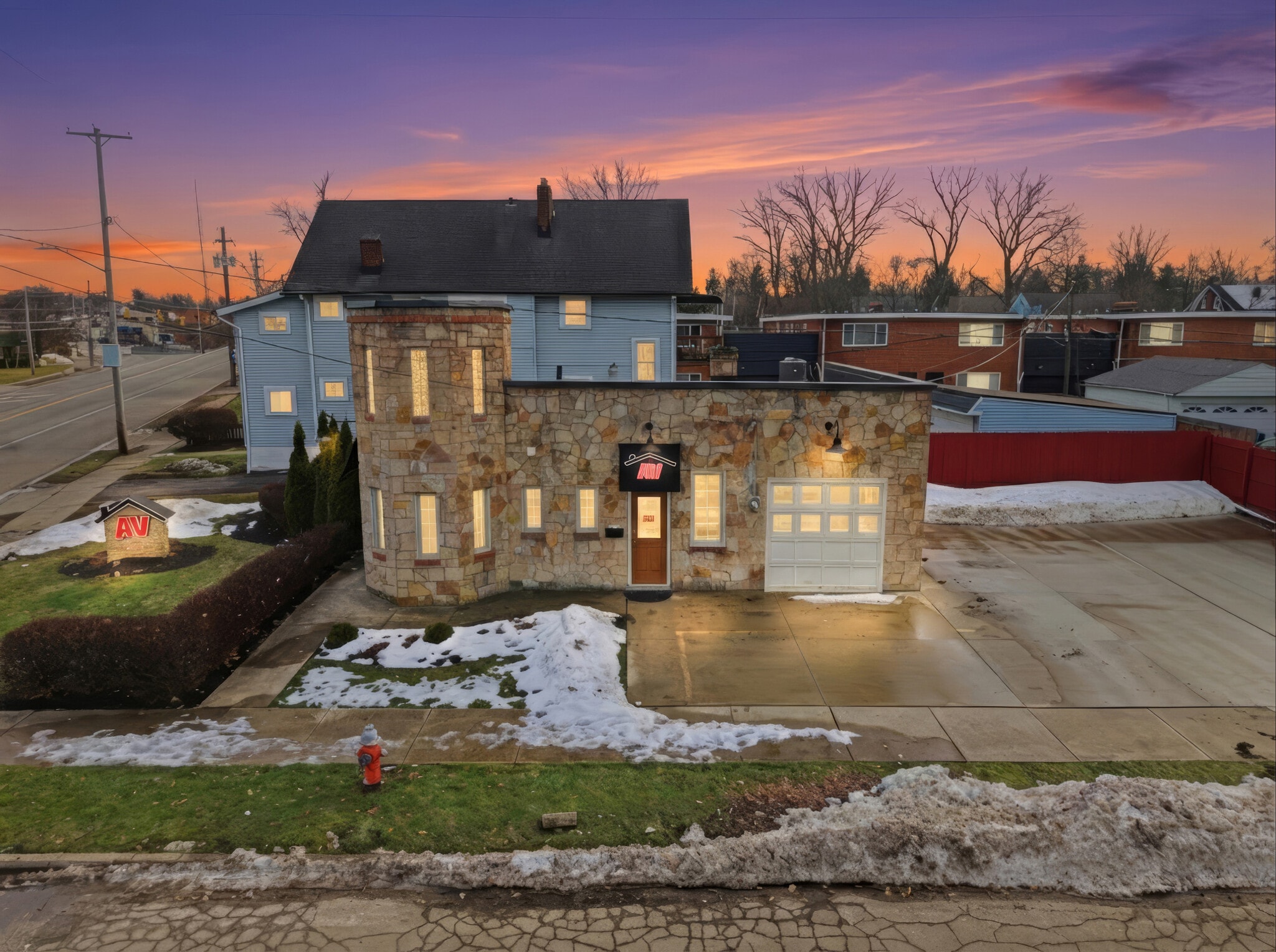 2860 Noble Rd, Cleveland, OH for sale Primary Photo- Image 1 of 33