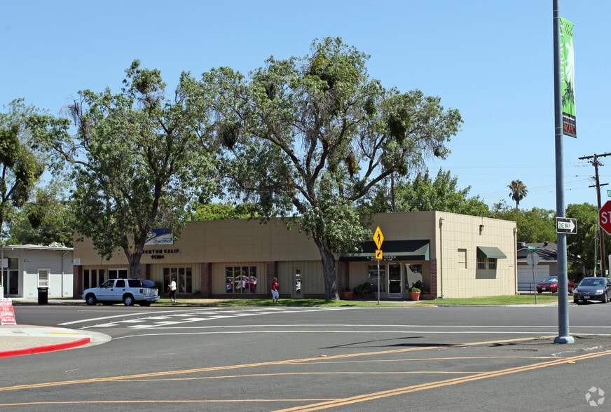 2616 Pacific Ave, Stockton, CA for lease - Primary Photo - Image 1 of 3