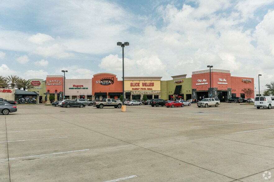 20900 Katy Fwy, Katy, TX à louer - Photo principale - Image 3 de 7