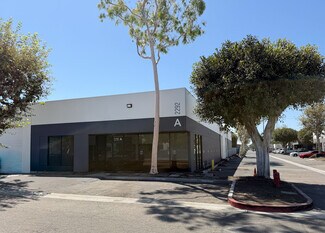 Plus de détails pour 2292 N Batavia St, Orange, CA - Industriel à vendre