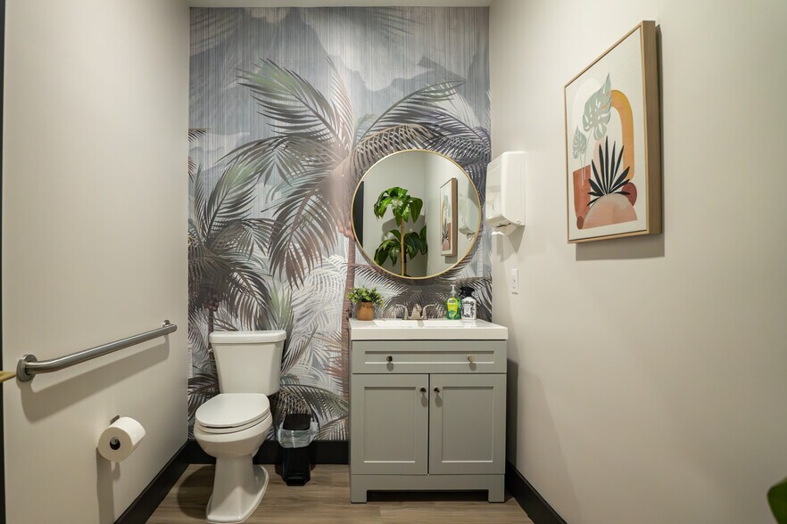 26715B Decker Prairie Rosehl Rd, Magnolia, TX for sale - Interior Photo - Image 3 of 21